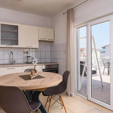 Apartment Planikovica Trogir Exterior photo
