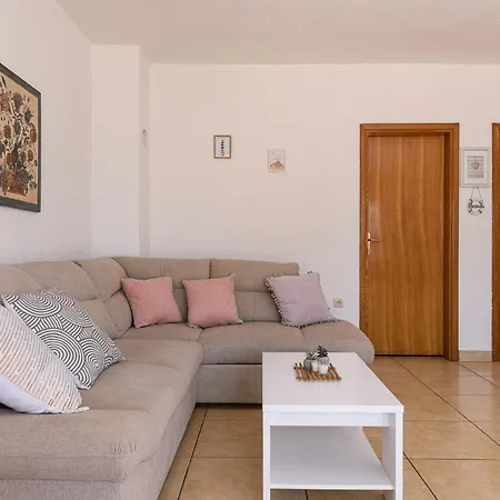 Apartment Planikovica Trogir Exterior photo