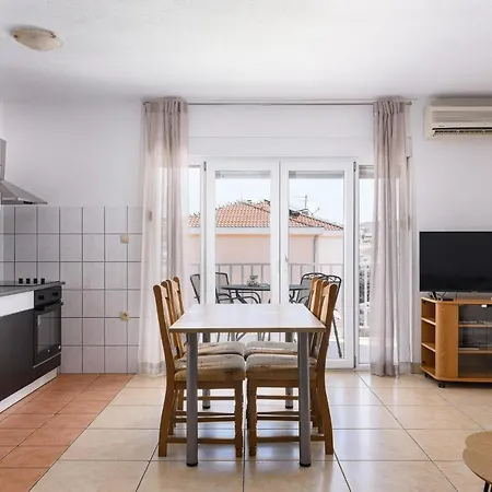 Apartment Planikovica Trogir Exterior photo