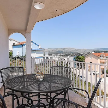 Apartment Planikovica Trogir Exterior photo