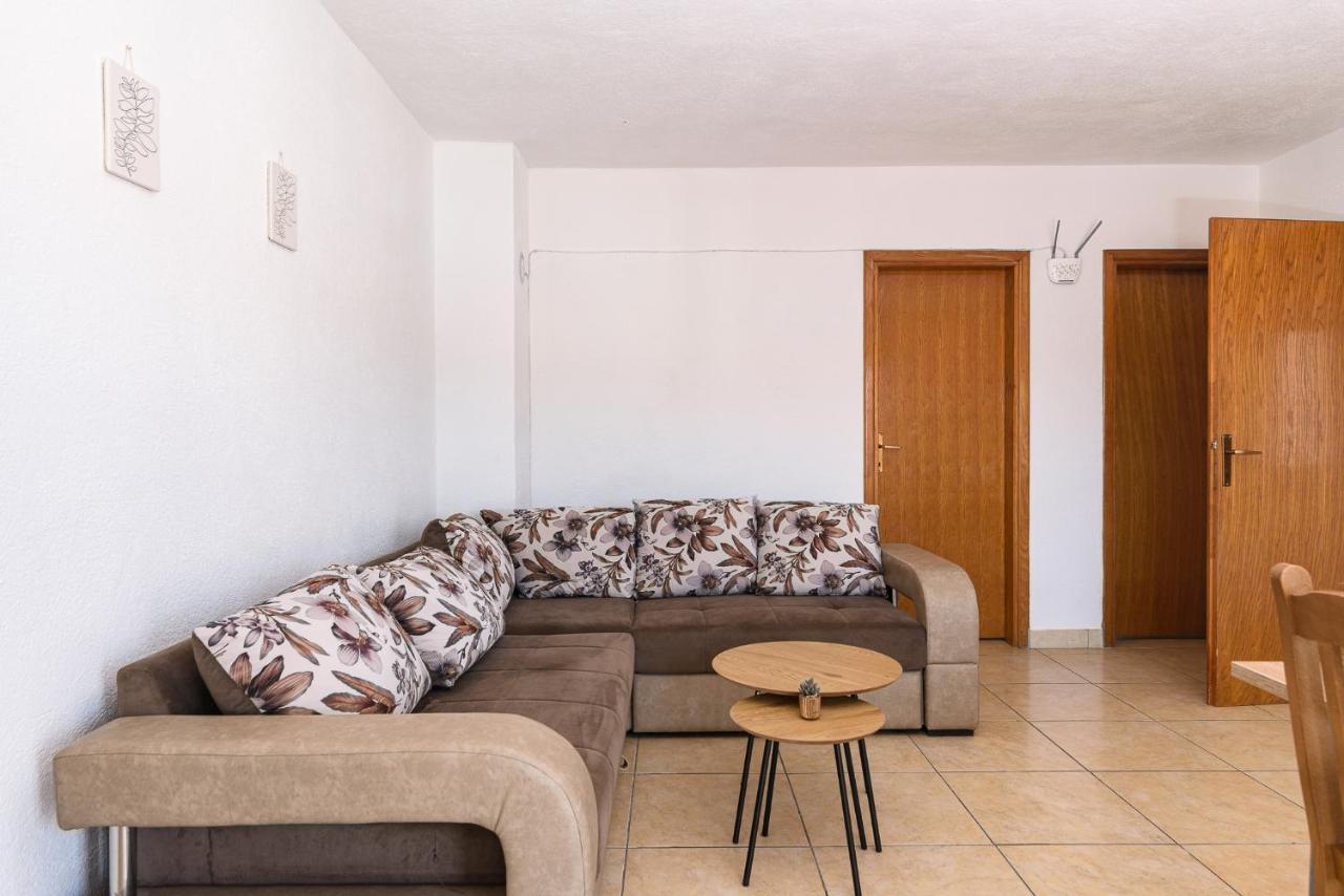 Planikovica Apartment